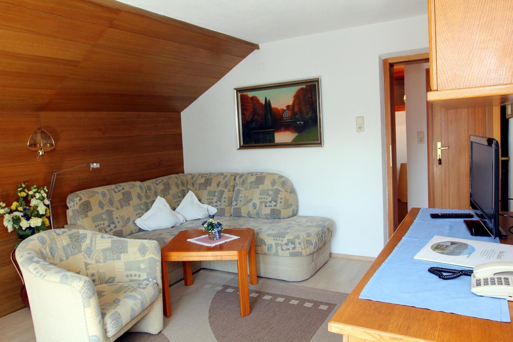 Apartment Haus Kneissl Seefeld in Tirol