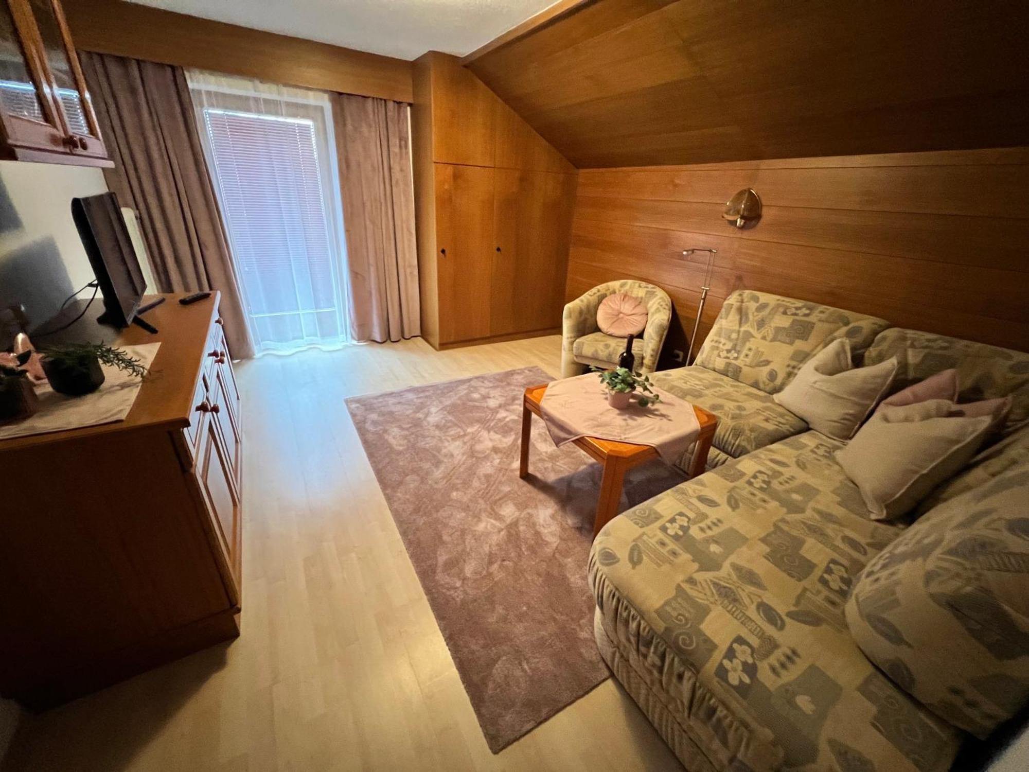 Apartment Haus Kneissl Seefeld in Tirol
